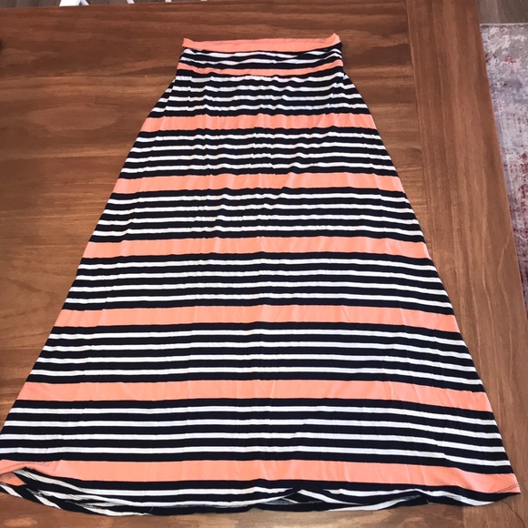 Merona Dresses & Skirts - Merona Skirt Merona Dresses & Skirts - Merona Skirt
